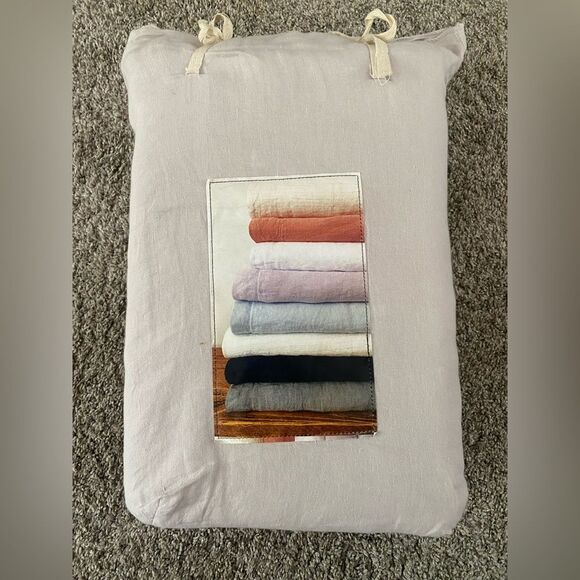 PiuBelle Premier Purple Linen Duvet Set - 3-pc QUEEN SIZE Set Made in Portugal - Picture 4 of 4